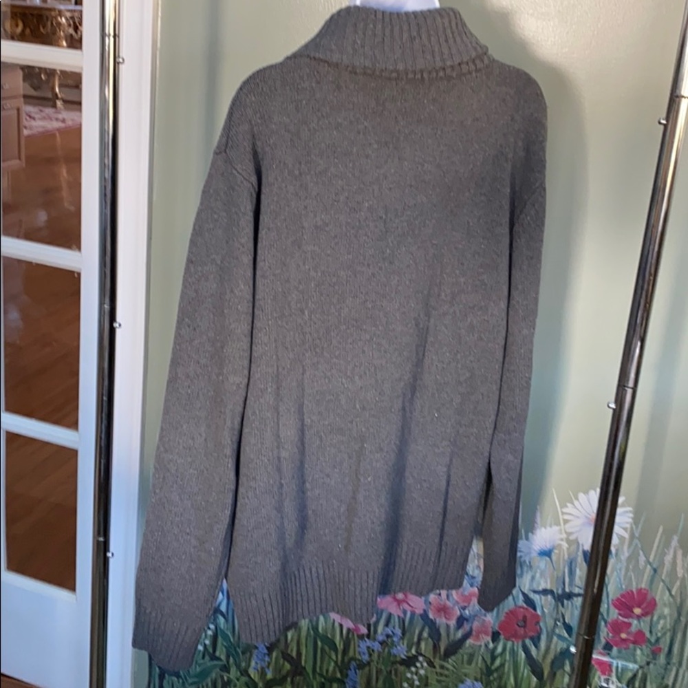 Sweater - Picture 5 of 7